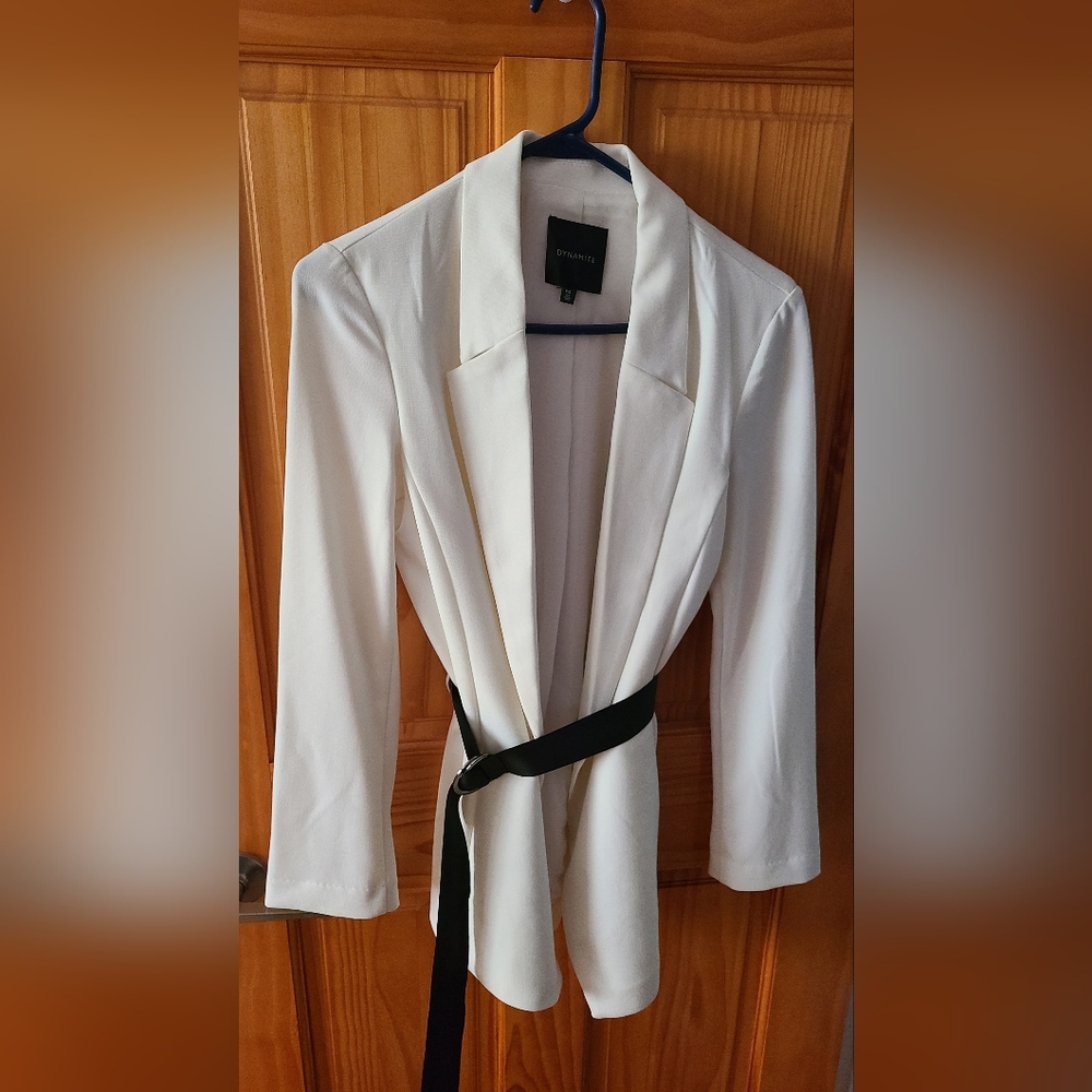 Dynamite belted blazer size small